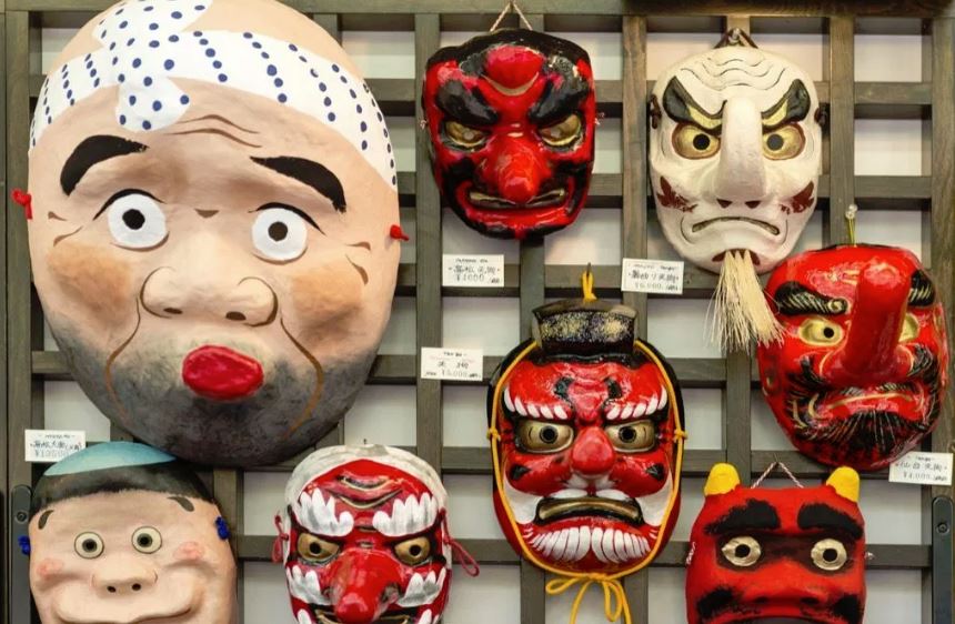 muñecos japoneses tradicionales