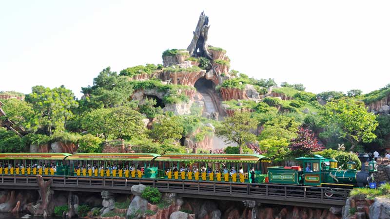 atracciones disneyland tokyo montaña rusa atracciones disneyland tokyo montaña rusa