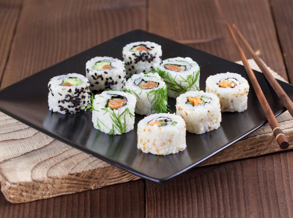 cuantos tipos de sushi hay uramaki
