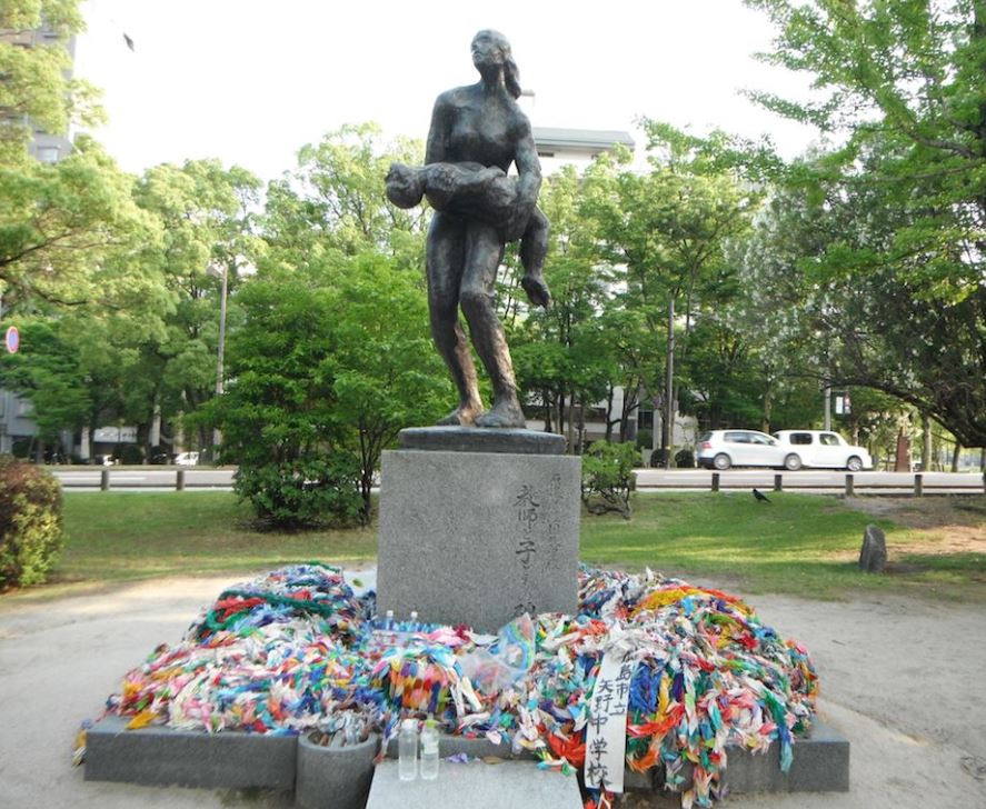 grullas de papel hiroshima