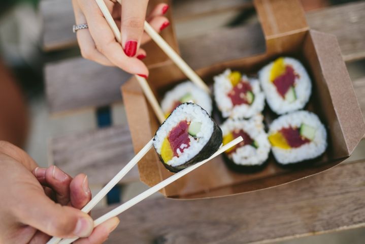 sushi futomaki ingredientes