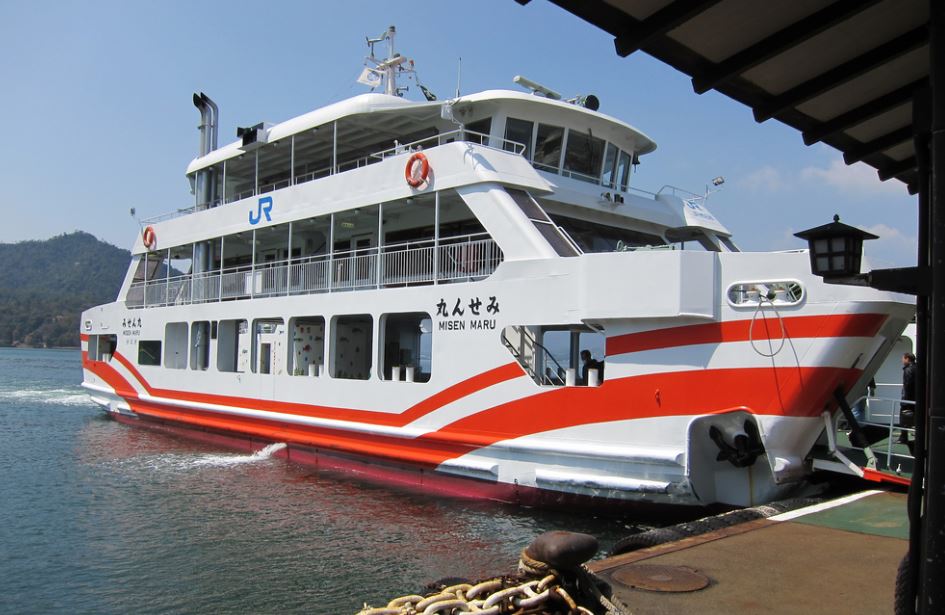 como llegar a miyajima desde hiroshima ferry