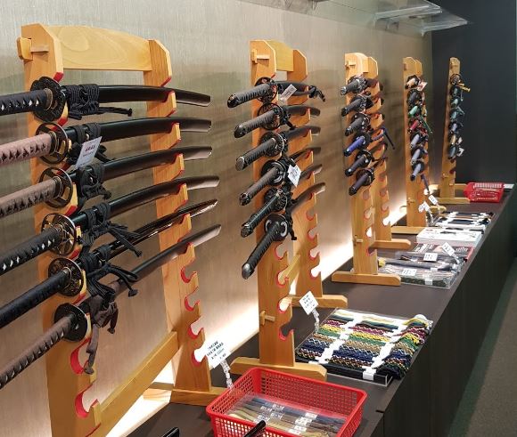 comprar katana barata en tokio japon