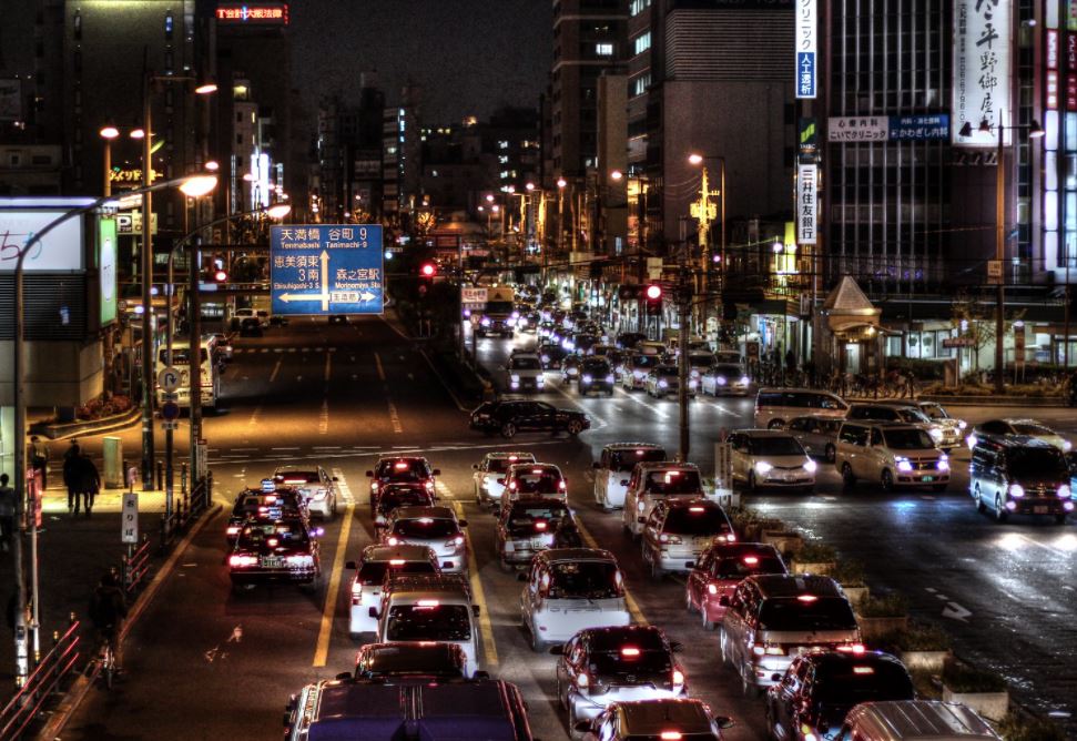 alquilar un coche en osaka