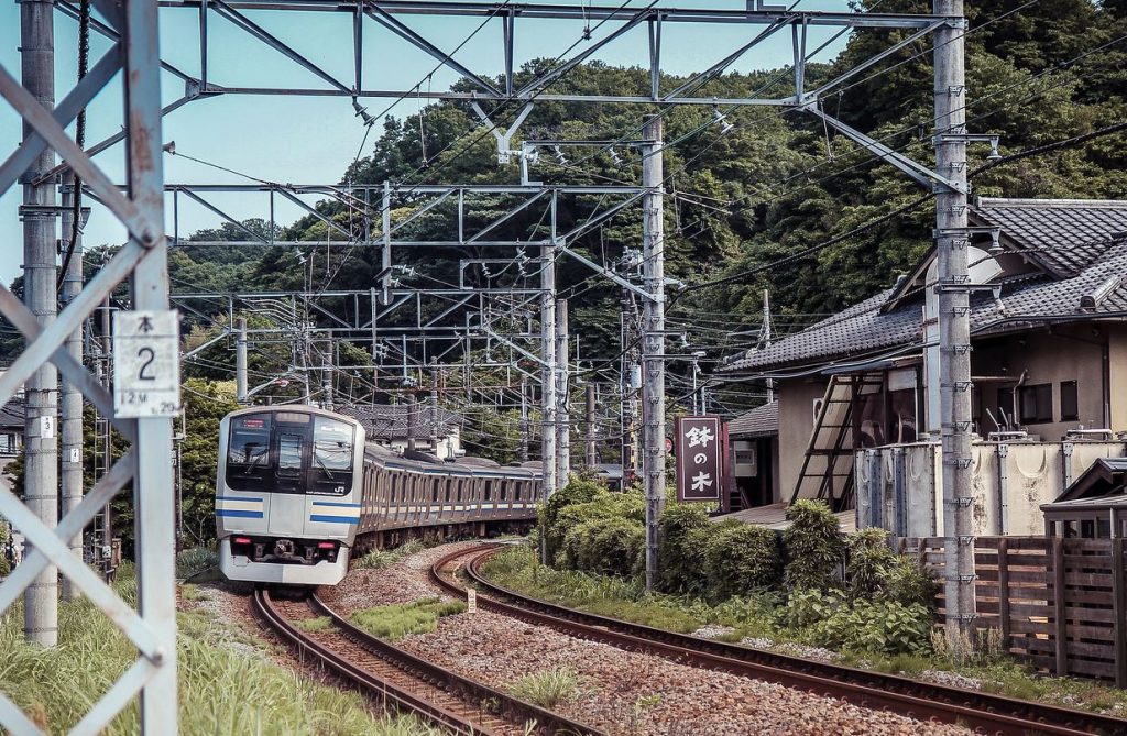 como llegar a kamakura desde tokio en tren