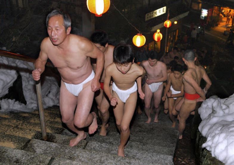 Nanokado Hadaka Mairi fiesta en japon Nanokado Hadaka Mairi fiesta en japon