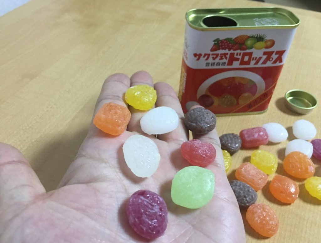 probando chuches japonesas