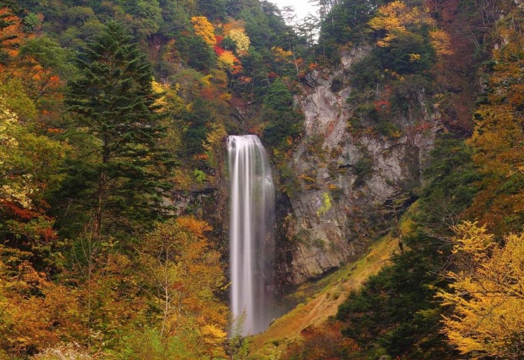 cascadas japonesas imprescindibles