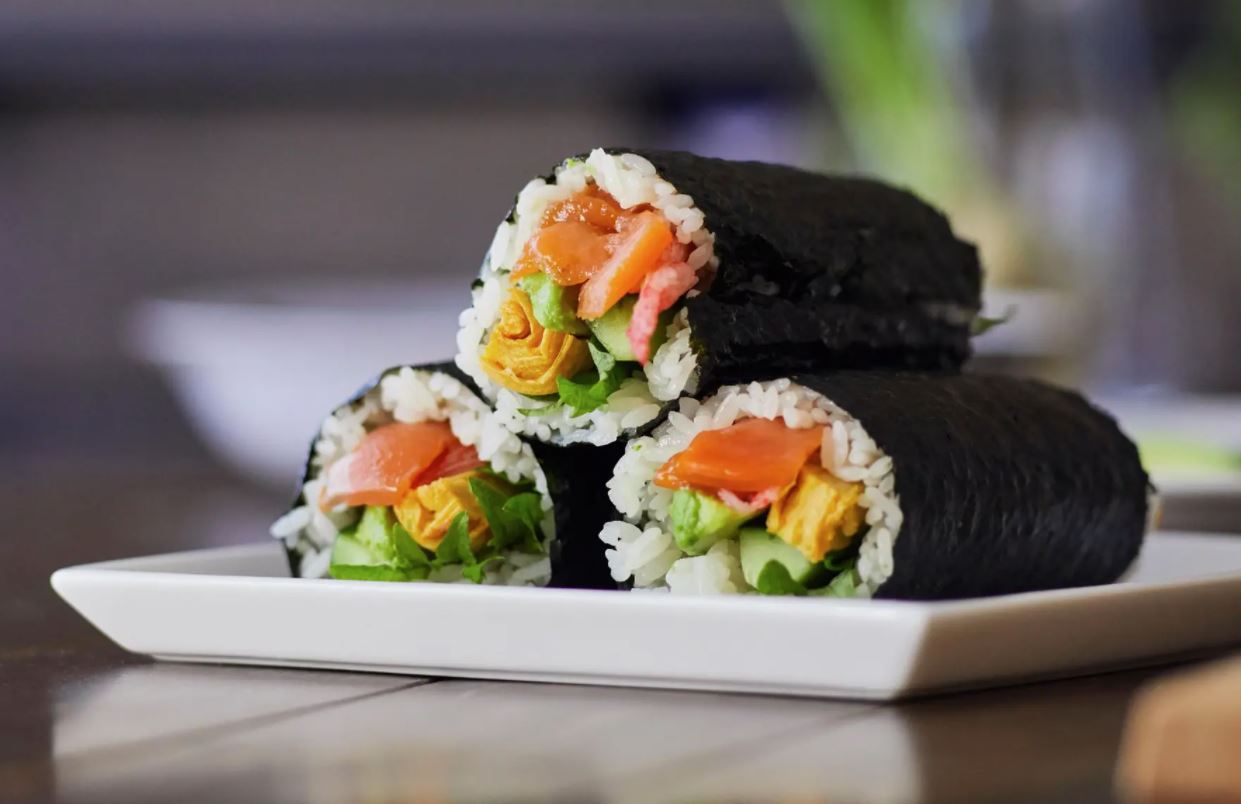 Receta de Futomaki Sushi ⇒ 【¡Paso a Paso!】 ⛩️