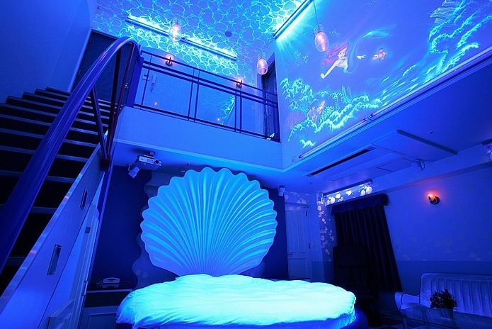 hotel de la sirenita en japon