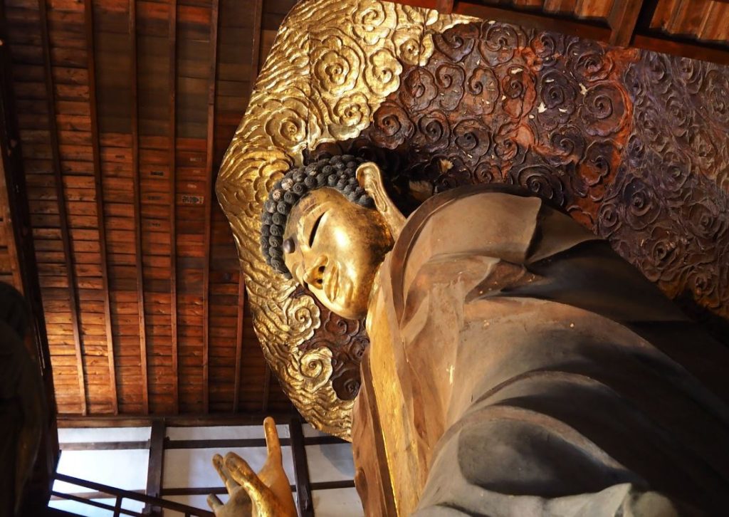 la mano de buda monumento la mano de buda monumento