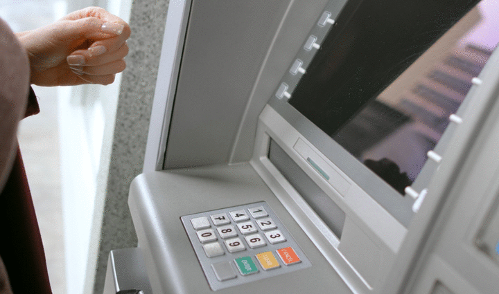 consejos para retirar dinero en japon