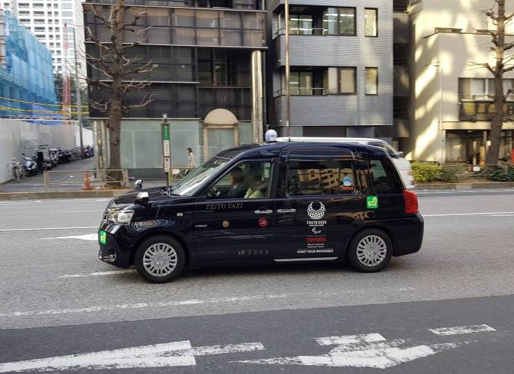 puertas automaticas taxis japon