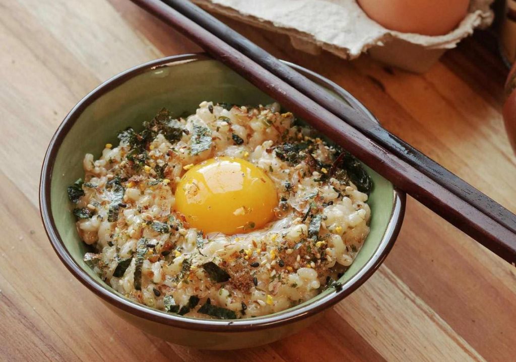 gyudon japones con huevo crudo gyudon japones con huevo crudo