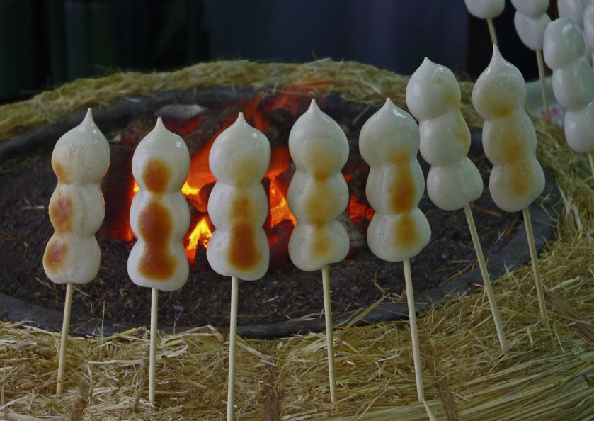pinchos de dango al grill pinchos de dango al grill