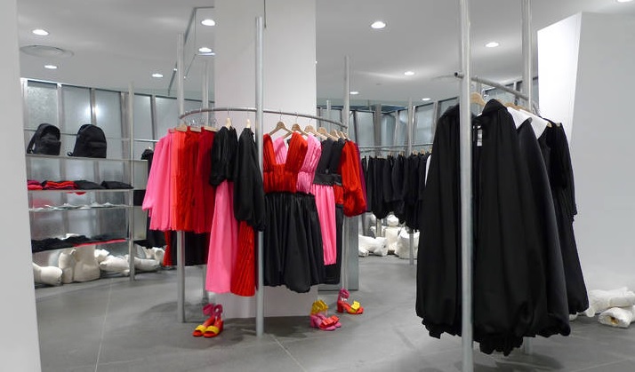 Comme des Garçons marca ropa japonesa Comme des Garçons marca ropa japonesa