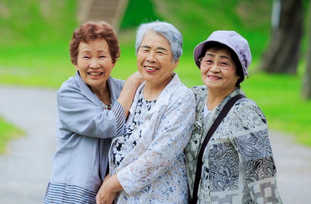 el moai de okinawa ancianos vejez el moai de okinawa ancianos vejez