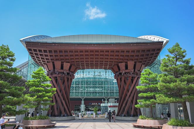 estación de kanazawa en japón estación de kanazawa en japón
