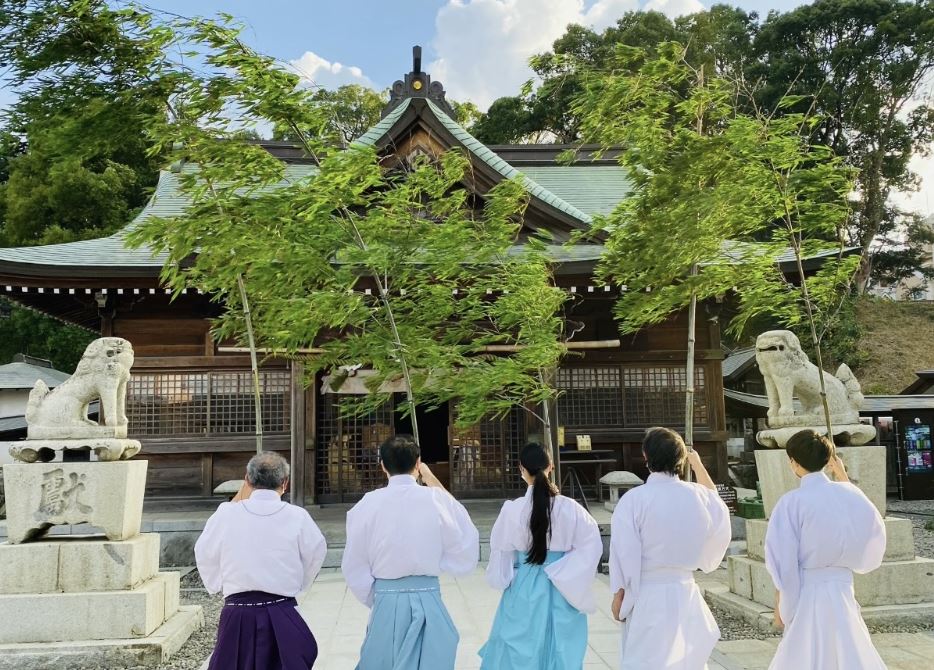 como hacer osoji en los templos japon