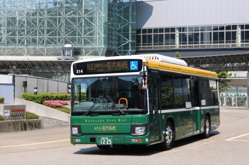 kanazawa loop bus para moverse por kanazawa