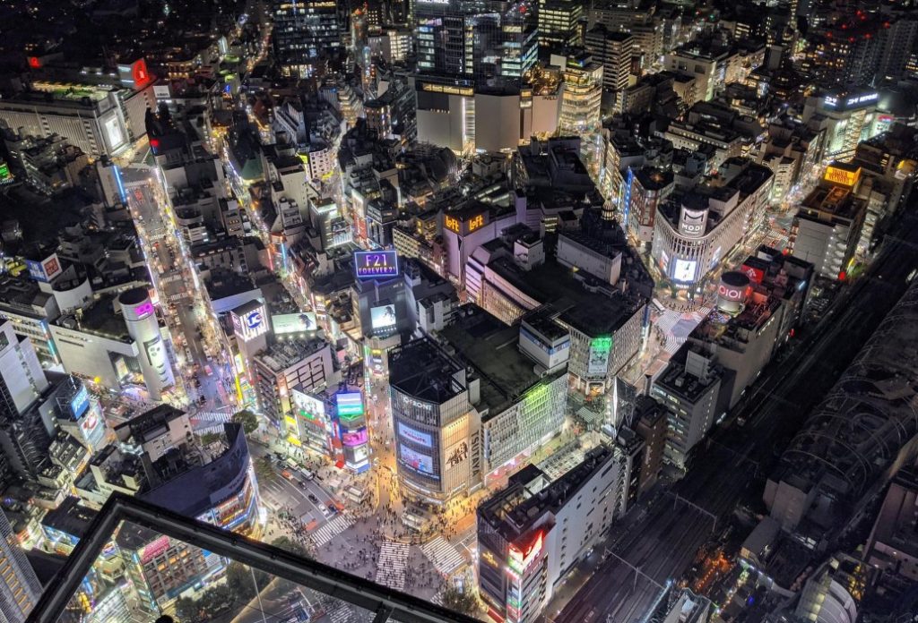 que se puede hacer por la noche en tokio