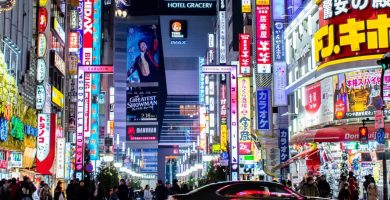 que ver en tokyo por la noche