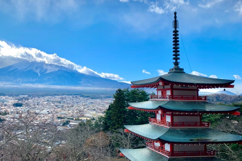como ir al chureito pagoda en japon