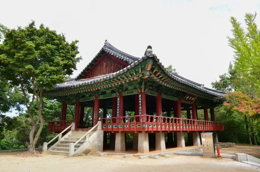 Templo Omokdae e Imokdae en jeonju