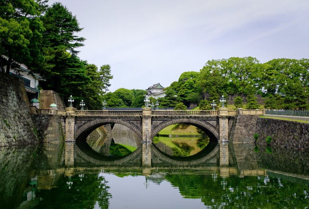 palacio imperial de tokio japon alternativo