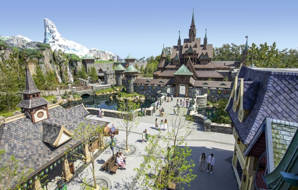 como es fantasy springs en disneysea por dentro