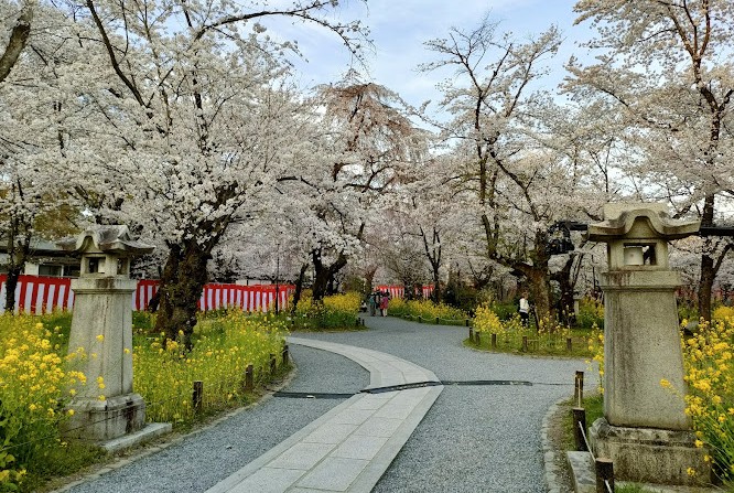 Santuario Hirano en kioto japon Santuario Hirano en kioto japon