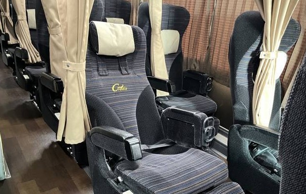 como son los buses nocturnos en japon