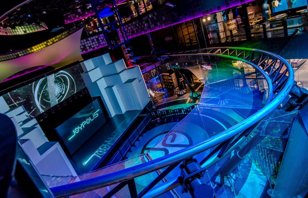 parque de atracciones cubierto en japon parque de atracciones cubierto en japon