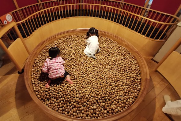 piscina de bolas en tokio piscina de bolas en tokio