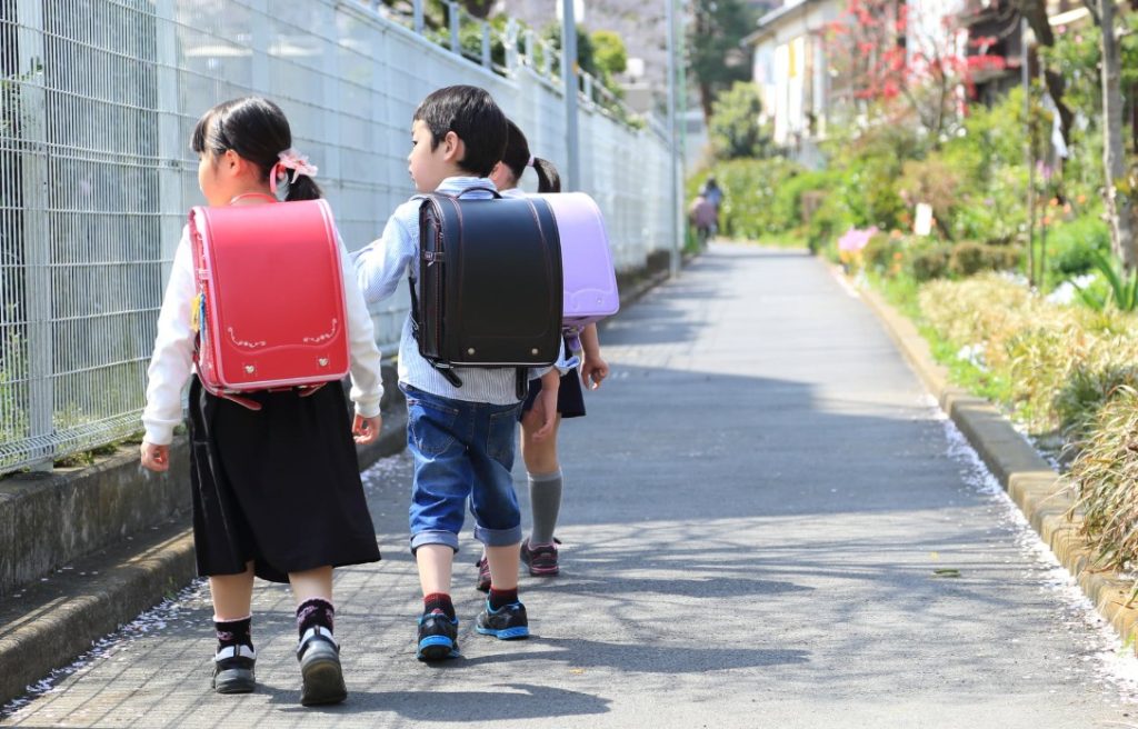 por que en japon los niños van solos a la escuela por que en japon los niños van solos a la escuela