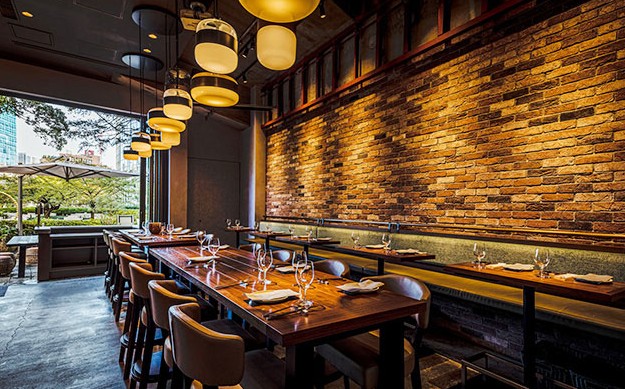 restaurante italiano con vistas en tokio