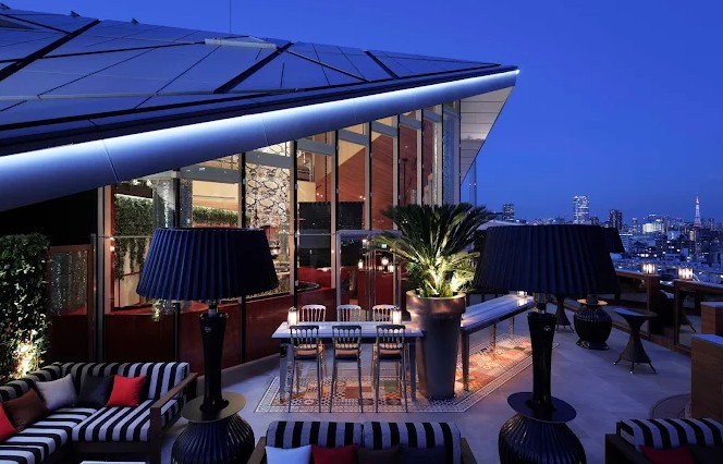 restaurante mexicano en tokio con vistas