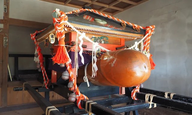 trono portatil falico trono portatil falico