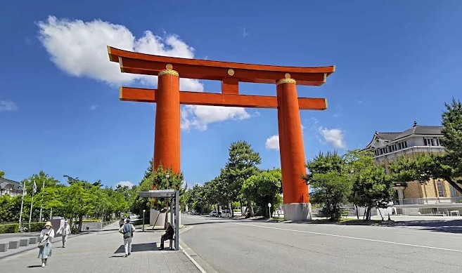 el torii mas alto de kioto japon el torii mas alto de kioto japon