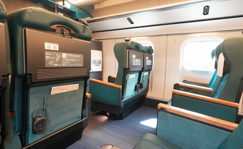 green class shinkansen green class shinkansen