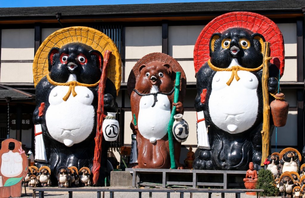 origen y significado de los tanuki japoneses