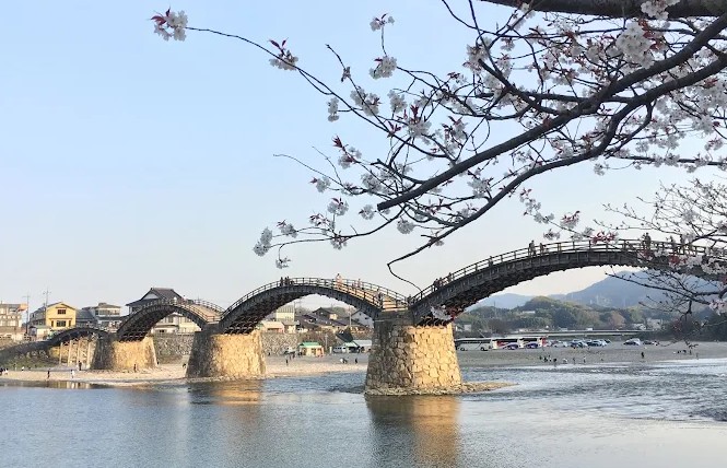 puentes antiguos Japón kintai